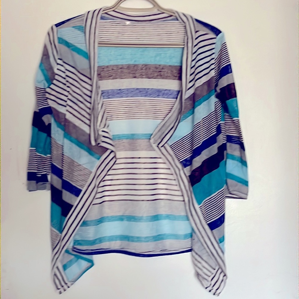 Flows 3/4 sleeve light cardigan